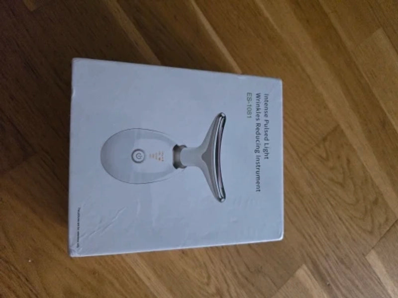 Customer photo of the device packaging